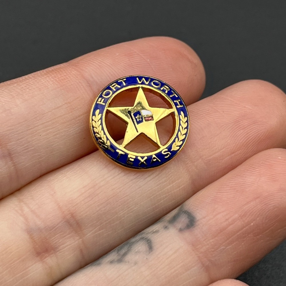 Fort Worth Texas‎ Star Lapel Hat Pin